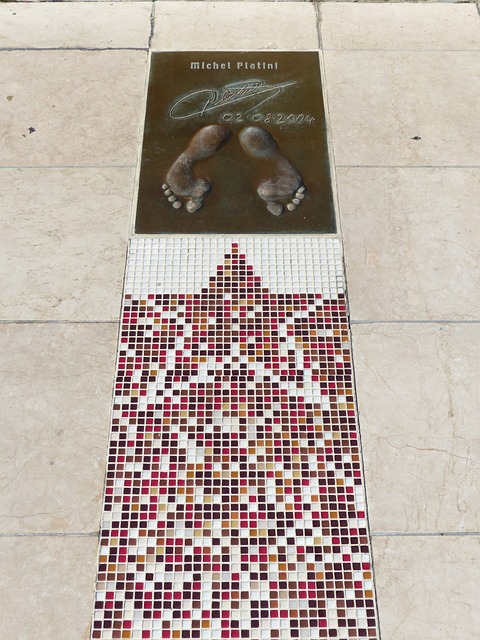 而他超高的 而他超高的